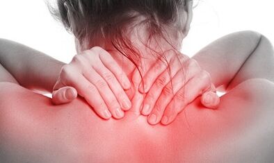 Come si manifesta l'osteocondosi della colonna cervicale